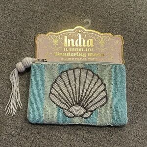 NWT Viral Wandering Moon Beaded Pouch Shell Design